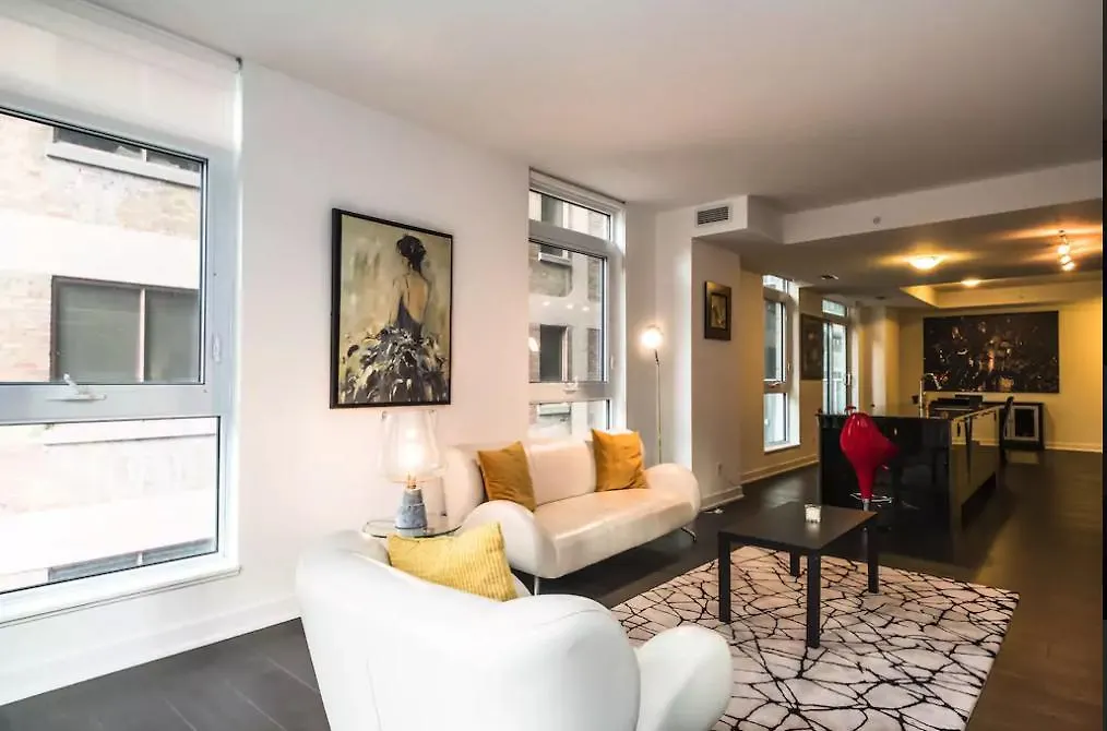 Apartment 30 Nelson Street Hotel Toronto Canada
