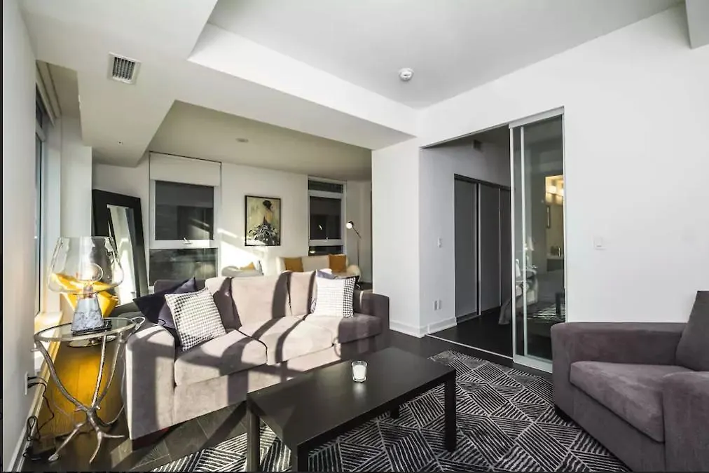 30 Nelson Street Hotel Toronto Apartment